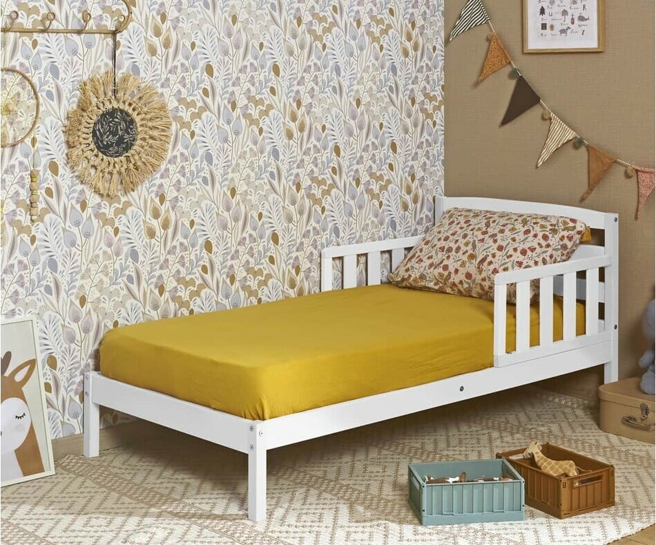 Éléments essentiels du mobilier de chambre de bébé